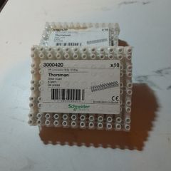 Electric  connector blocks 10euro each