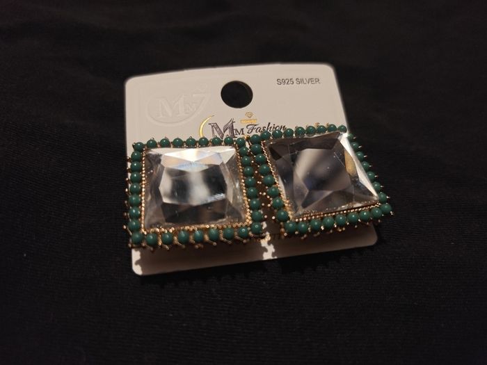 stud earrings