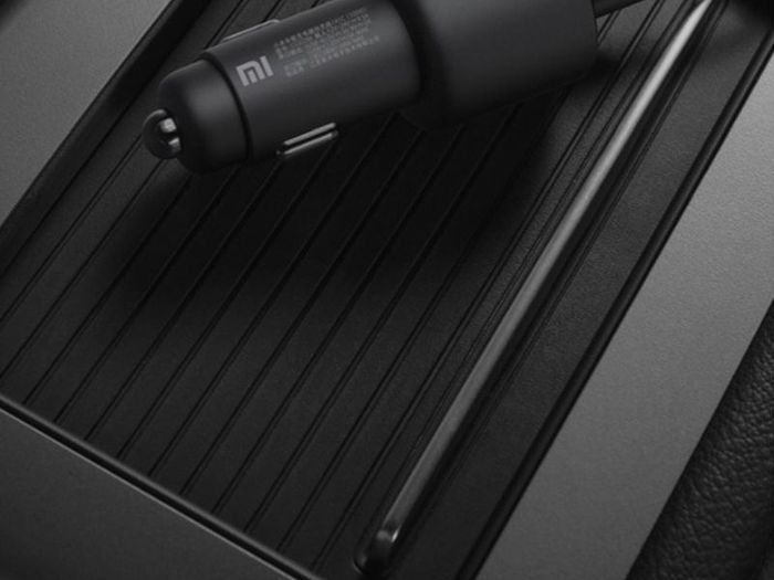 Xiaomi Mi 100W PD/PPS/QC4.0 Dual USB Mobile/Tab/Laptop Super Fast Car Charger + 1M USB-C PD 100W Charging Cable (Brand New/Warranty)