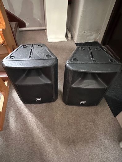 2x EV SX300 speakers