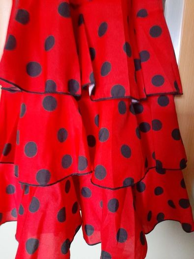 Girl's BRAND New Spanish Costume Dress
