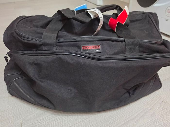 Suitcase bag wheels