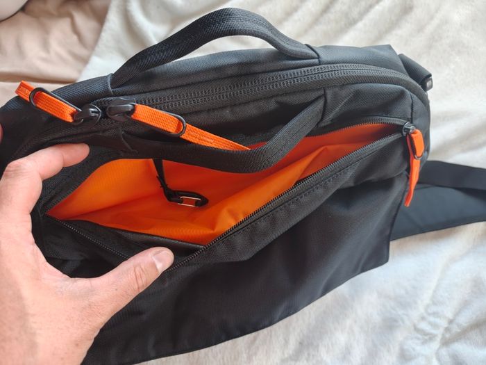 Mystery Ranch District Pro Messenger Bag Black & Orange