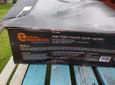 Rear high mount cycle carrier for 3 bikes.