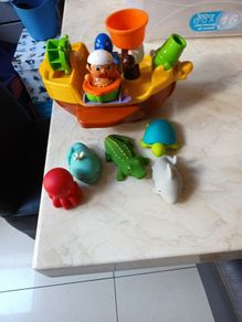Bath/Water Toys- Boat, Accessories  & Animals.