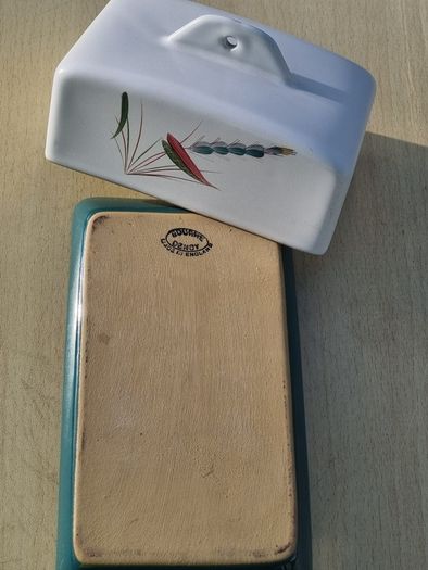Denby Greenwheat ceramic butter/cheese dish