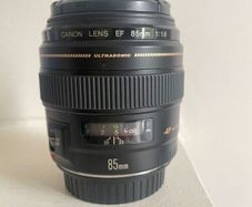 85mm (f1.8) Canon Lens