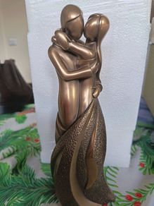 The lovers sculpture NEW IN BOX