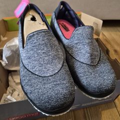 Sketchers Trainers