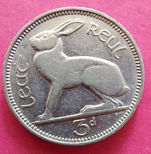 Ireland 1939 3 pence coin in Extremely Fine Condition