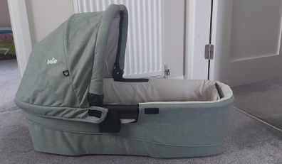 Joie bassinet