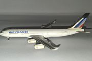 Herpa Wings 1:500 Air France Airbus A340-300 (504676) RARE- F-GLZT