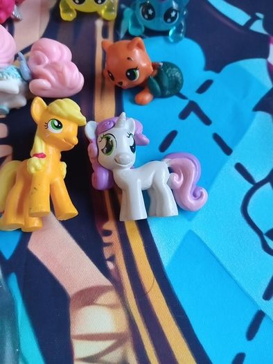 collectable figures