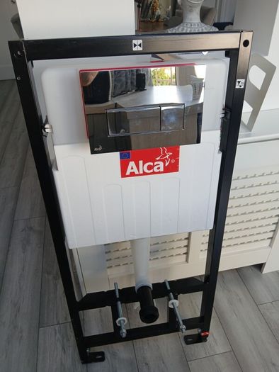 toilet concealed cistern