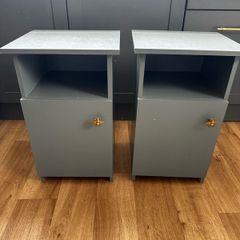2 X Wooden Bedside Lockers