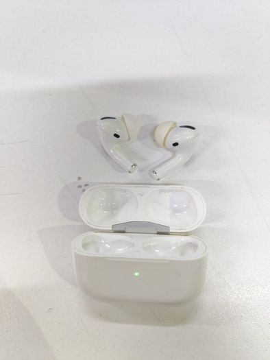 Earbuds