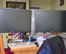 2 x Monitors on Arms