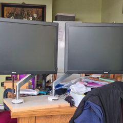 2 x Monitors on Arms