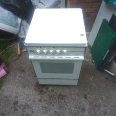 freestanding oven