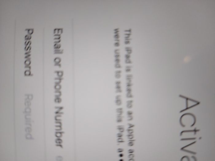 Apple Ipad 3rd Generation, 32GB, Black, Activation Locked, in excellent cosmetic condition