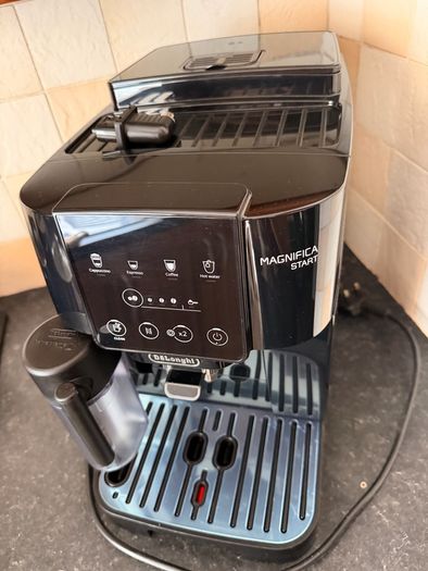 DeLonghi Magnifica Start Coffee Machine