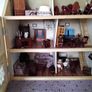 Magnificent Dolls House Image 9