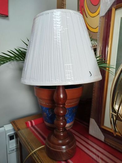Wood Lamp