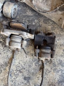 BMW 730 d rear brake callipers