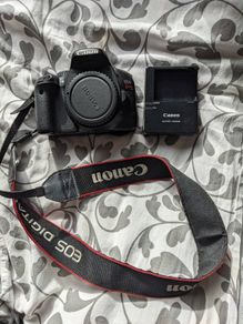 Canon Eos 550d (rebel T2i / Kiss X4) Dslr