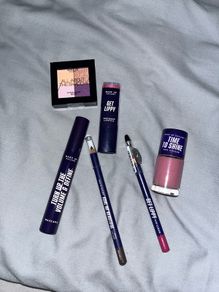 6 Piece Makeup Bundle Brand New