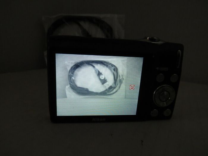 Camera Nikon Coolpix S3000