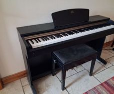 Yamaha Arius YPD-161 Digital Piano