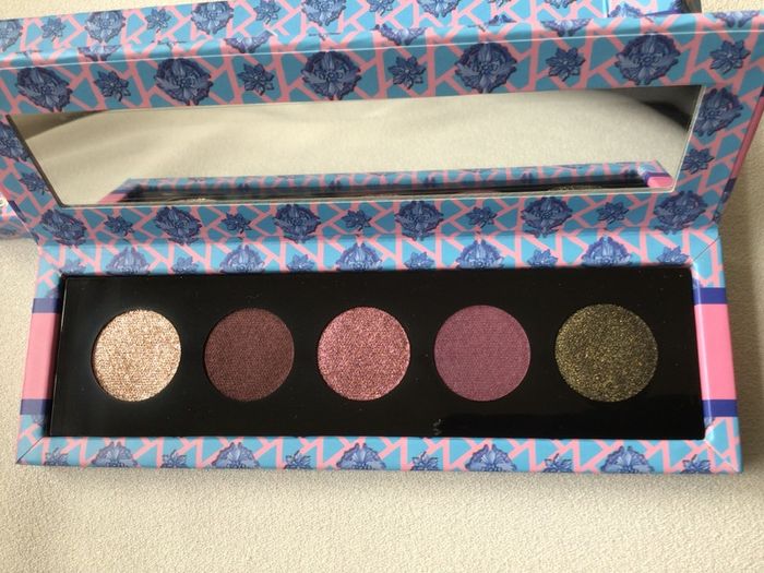Brand New Kiko Sara Sampaio Dazzling Drama Eyeshadow Palette