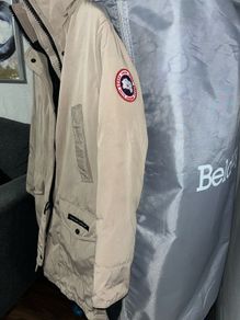 Canada goose parka XS