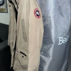 Canada goose parka XS