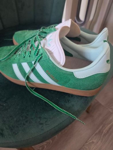 womens trainers