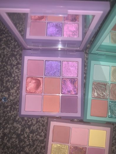 Huda beauty pastels obsession palettes