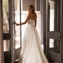 Wedding dres Image 5