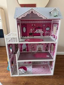 Doll house