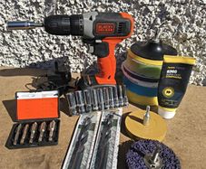 Black+Decker 18V Cordless Drill. Complete Tool & Polishing Set