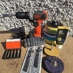 Black+Decker 18V Cordless Drill. Complete Tool & Polishing Set