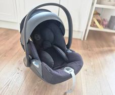 Cybex Cloud Z Car Seat with 2 x Isofix