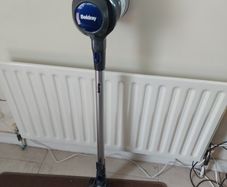 2 Cordless Battery Powered Vacuum Cleaners, One Charger, Beldray and Salter, Identical Operationally