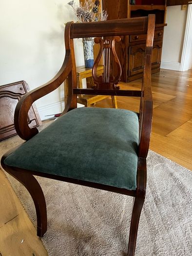 Bespoke solid wood Higginbotham Fairview Dining set