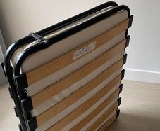 Foldable single bed with mattress