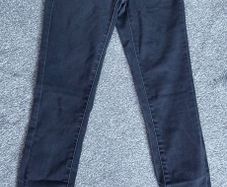 Jeans size uk 4
