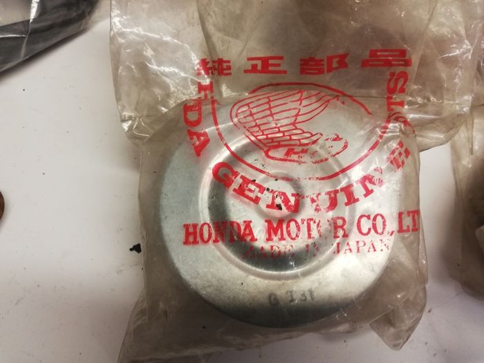 Genuine Honda C 50 70 90 Air filter cub Brand new