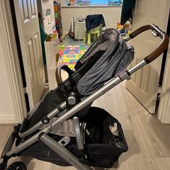 Uppababy Vista 2019 buggy. Chassis and Toddler seat