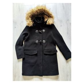 Zara Trafaluc beautiful warm coat in size M- 55% wool