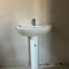 Armitage Shanks Pedestal Basins